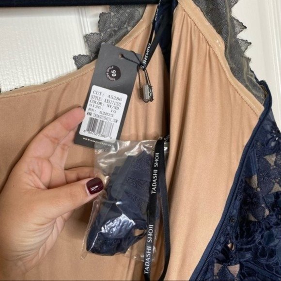 NWT Tadashi Shoji Navy Blue Nude Lace Off The Shoulder Maxi Dress Gown Size 10 - Picture 11 of 12